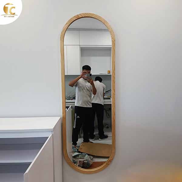 Gương soi toàn thân khung gỗ
