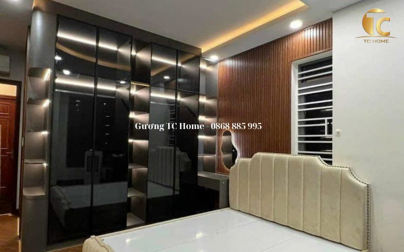 o Cánh nhôm kính tủ áo TC Home